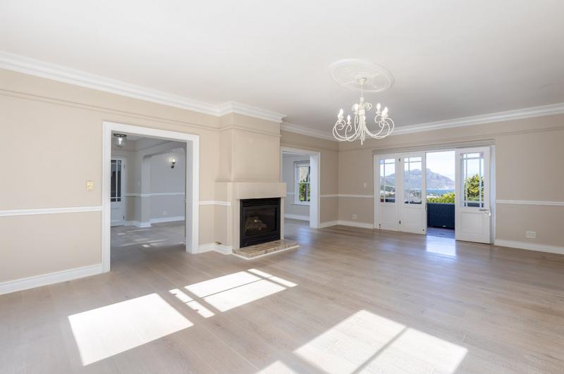 5 Bedroom Property for Sale in Ruyteplaats Western Cape